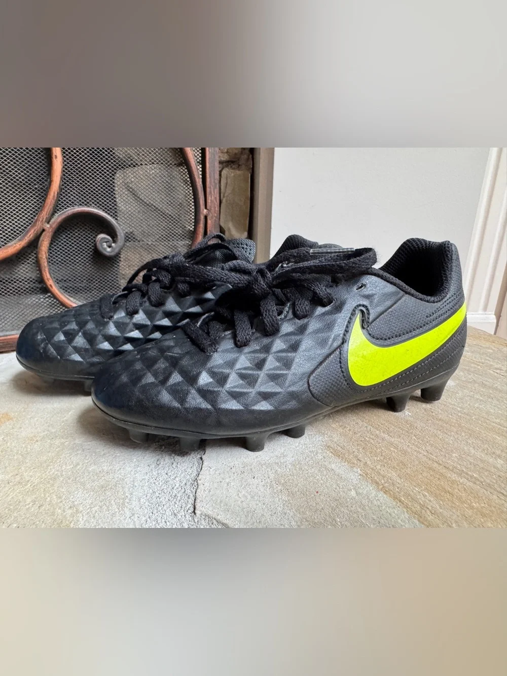Nike Tiempo Boy Girl Soccer Cleats Shoes, Size Youth 12C